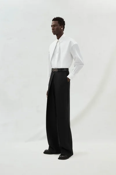 Look 3